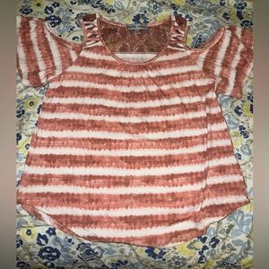 Women’s medium cold shoulder top